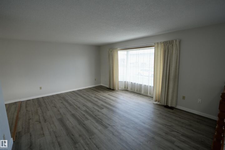 Property Photo:  4009 48 Avenue  AB T0A 3A2 