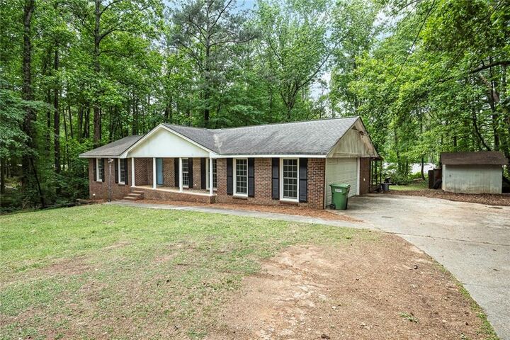 Property Photo:  3025 Robertswood Drive  GA 30127 