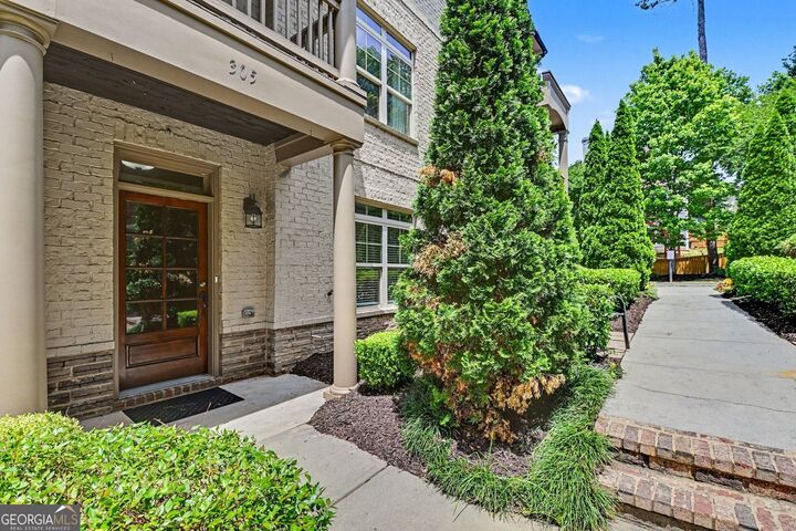 Property Photo:  305 Garland Woods Court  GA 30080 