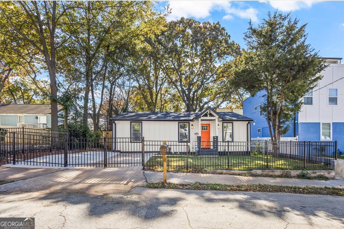 Property Photo:  358 Roy Street SW  GA 30310 