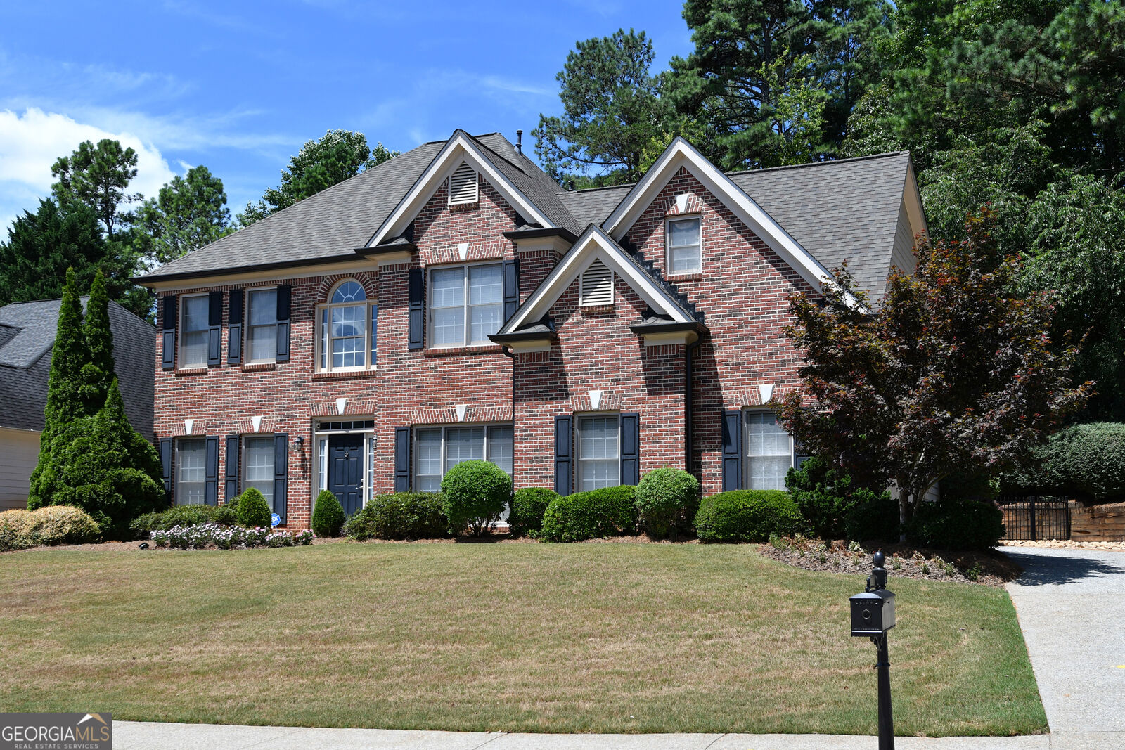 Property Photo:  1025 Fairview Club Circle  GA 30019 