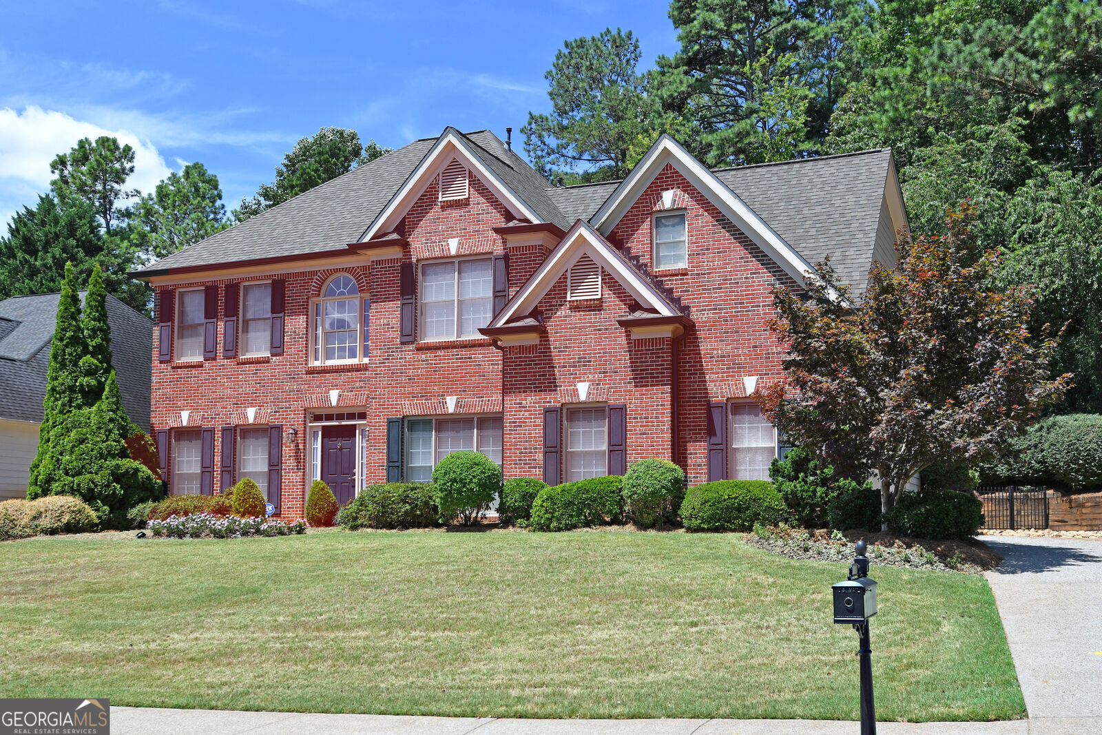 Property Photo:  1025 Fairview Club Circle  GA 30019 