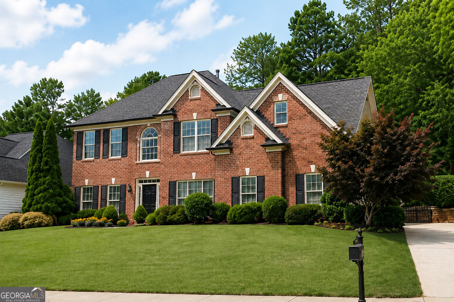 Property Photo:  1025 Fairview Club Circle  GA 30019 
