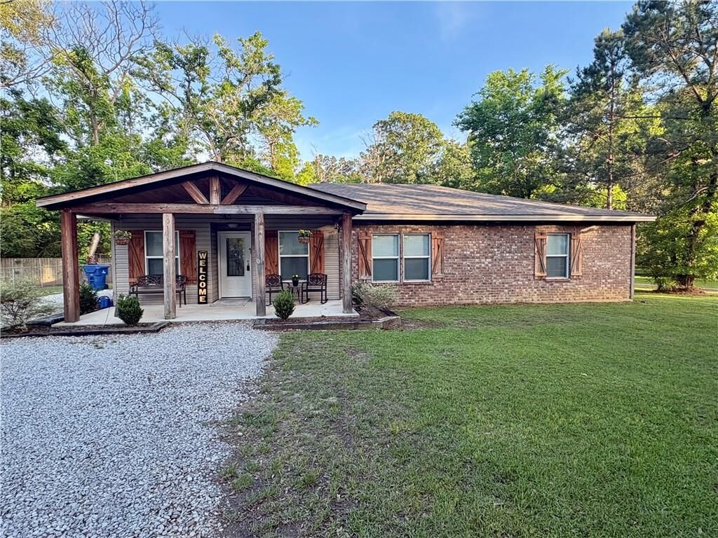 Property Photo:  1731 Ball Cutoff Road  LA 71360 