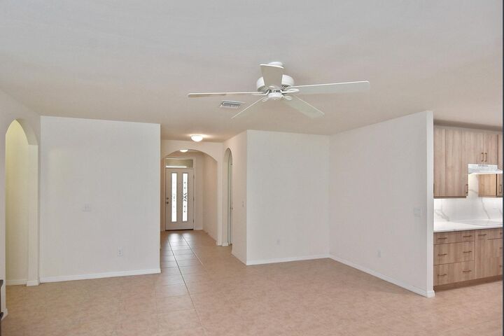 Property Photo:  7132 Mikasa Drive  FL 33950 