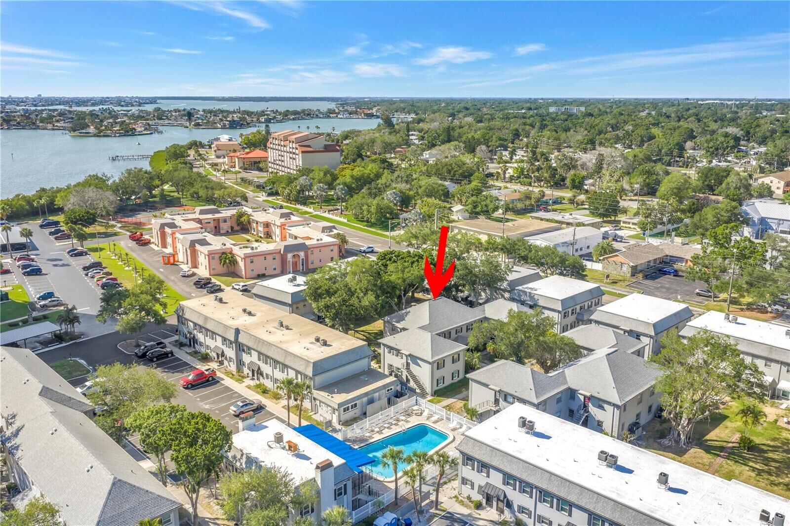Property Photo:  6960A Sunset Drive S 1B  FL 33707 