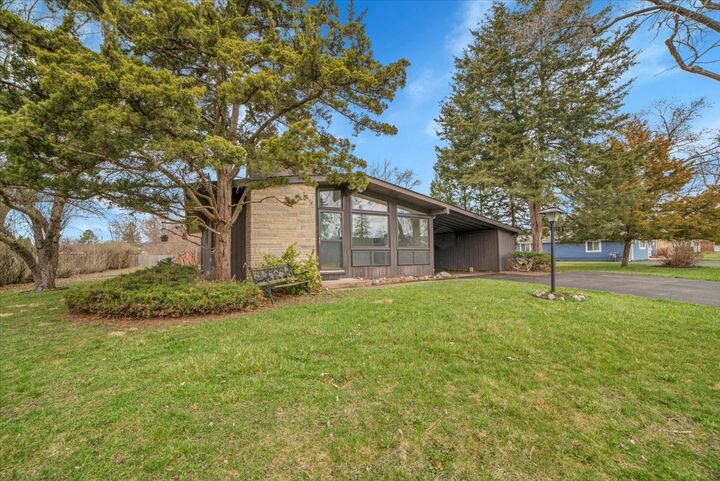 Property Photo: 209 Sharon Lane IL 60542