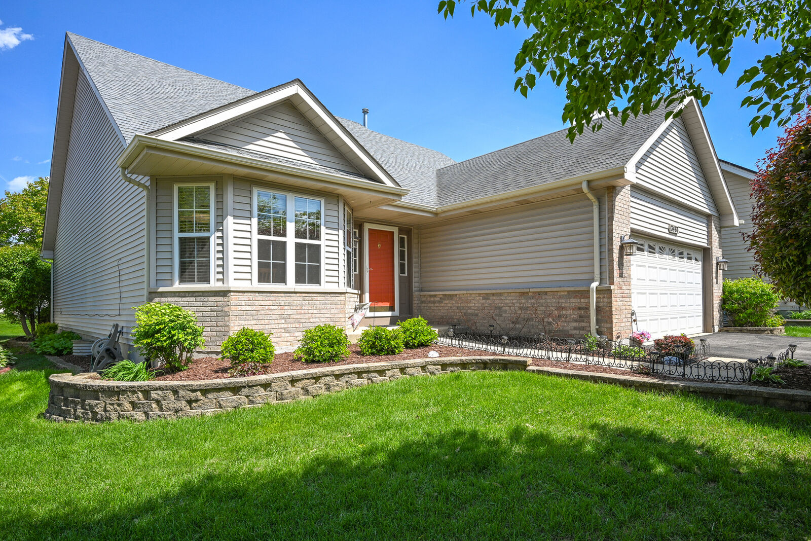 Property Photo:  13467 S Mulberry Street  IL 60544 