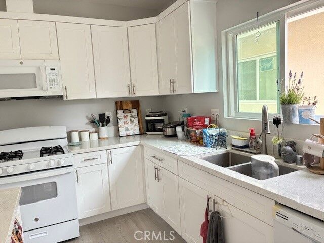 Property Photo:  12241 Cliffwood  CA 92840 