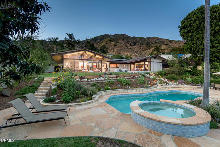 Property Photo:  1724 E Loma Alta Drive  CA 91001 