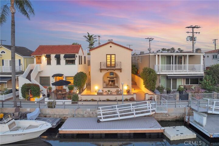 Property Photo:  24 Rivo Alto Canal  CA 90803 