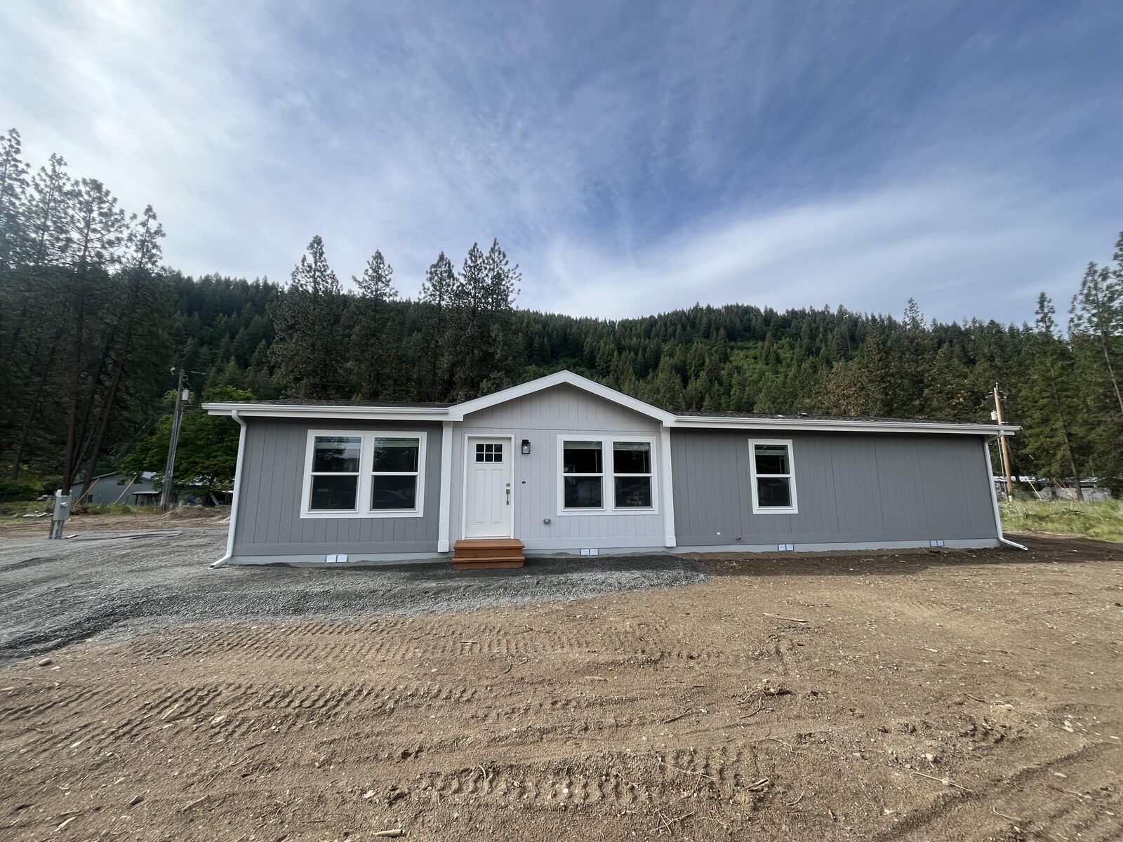 Property Photo: 1304 N Minter Blvd WA 99151