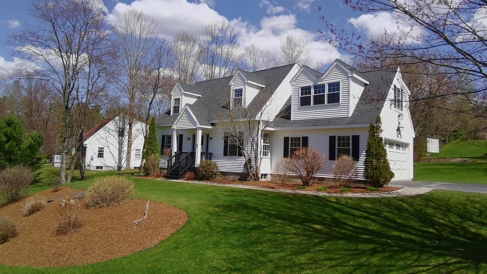 Property Photo: 10 Outlook Lane VT 05465