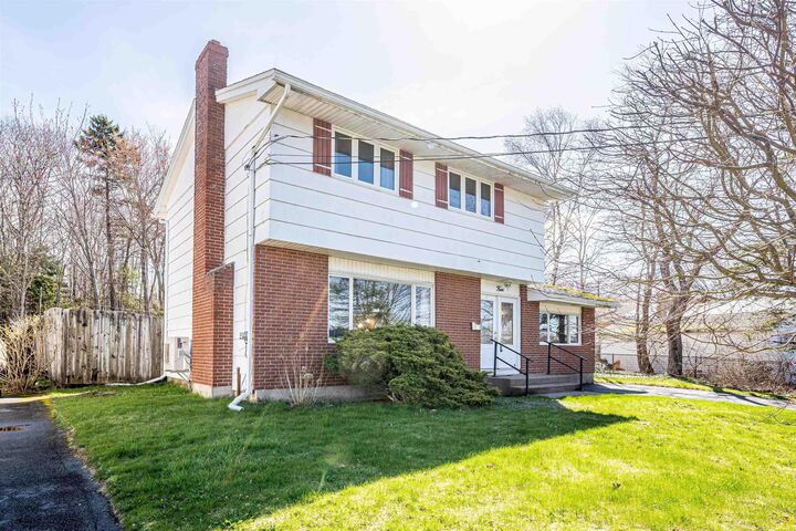 Property Photo:  4 Dunrobin Drive  NS B2X 1J4 