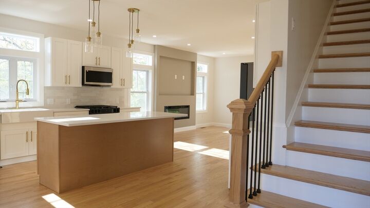 Property Photo:  10 Banks St  MA 02302 