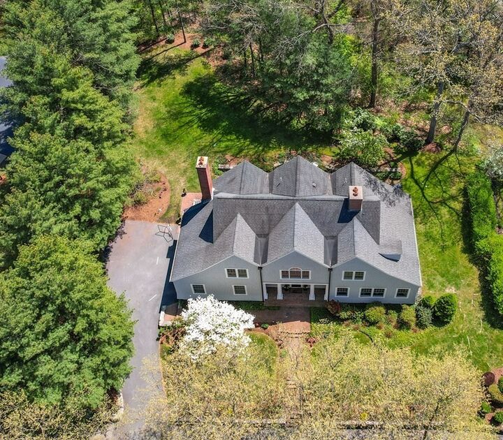 Property Photo:  6 Hampton Rd  MA 02421 