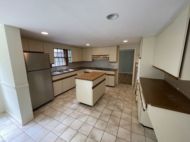 Property Photo: 31 Blood Rd MA 01810