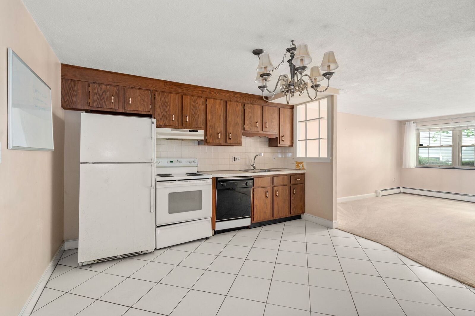 Property Photo:  99 Pleasant St A4  MA 02472 