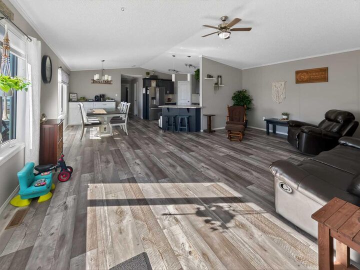 Property Photo: Blumenort Road AB T0H 1N0