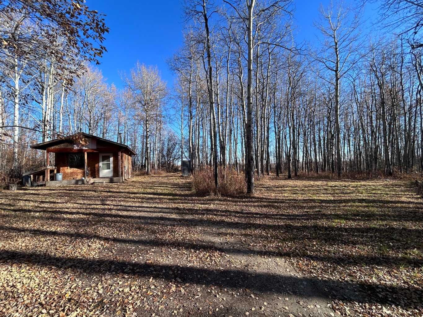 Property Photo:  744055 Rge Rd 61  AB T0H 3C0 