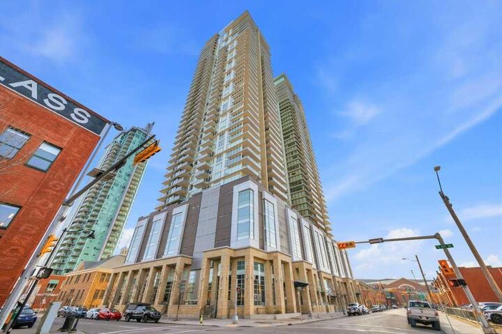Property Photo: 1122 3 Street SE 2604 AB T2G 1H7