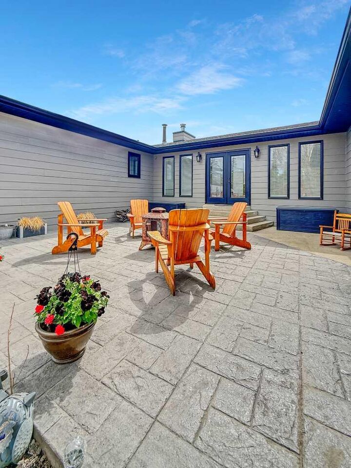 Property Photo: 39 Ravine Drive AB T7S 1H5