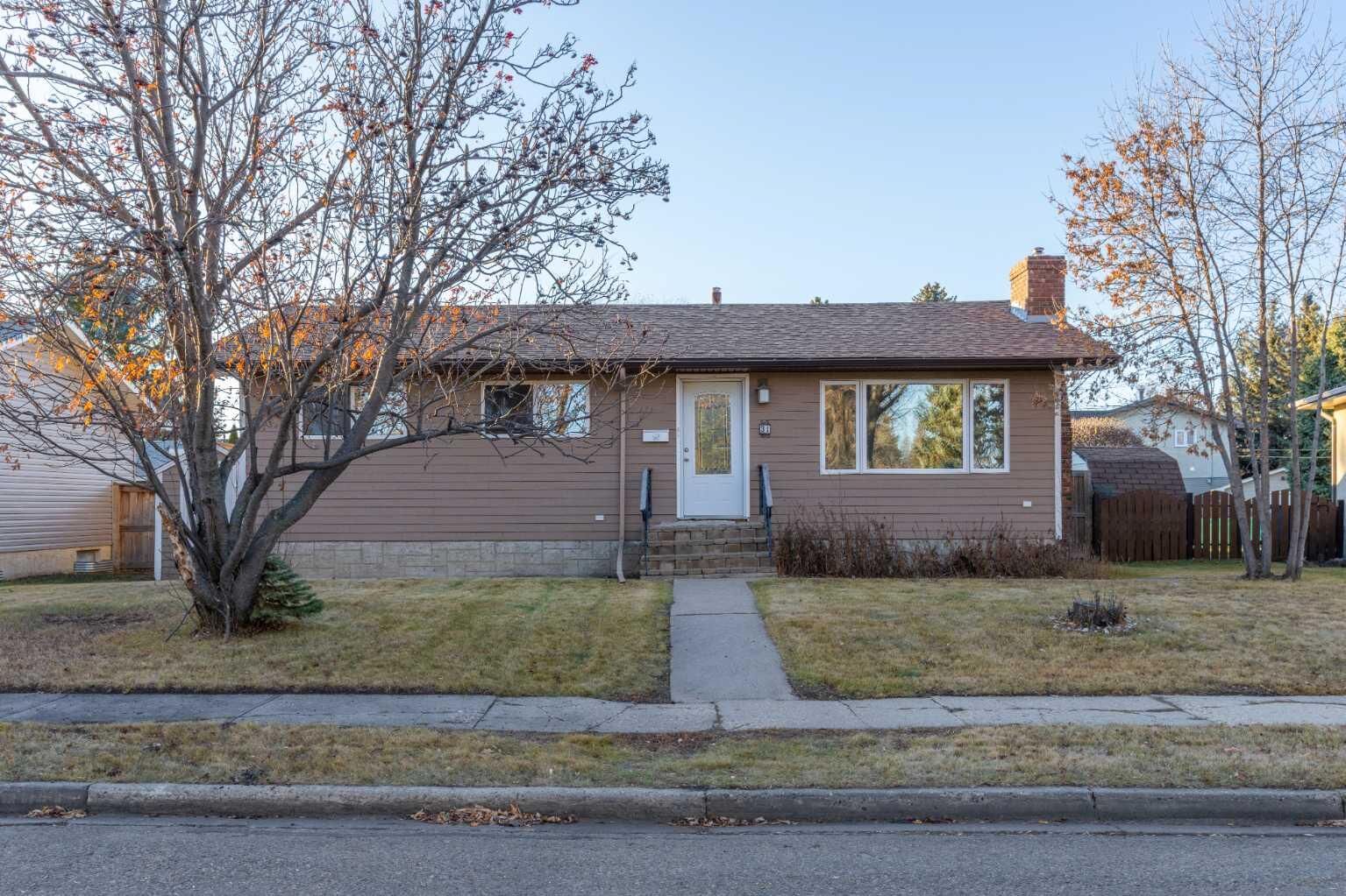 Property Photo:  31 Montrose Avenue  AB T4V 2L6 