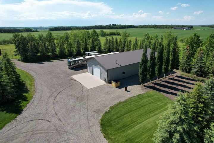 Property Photo: 33550 Range Road 23 AB T4H 1P4