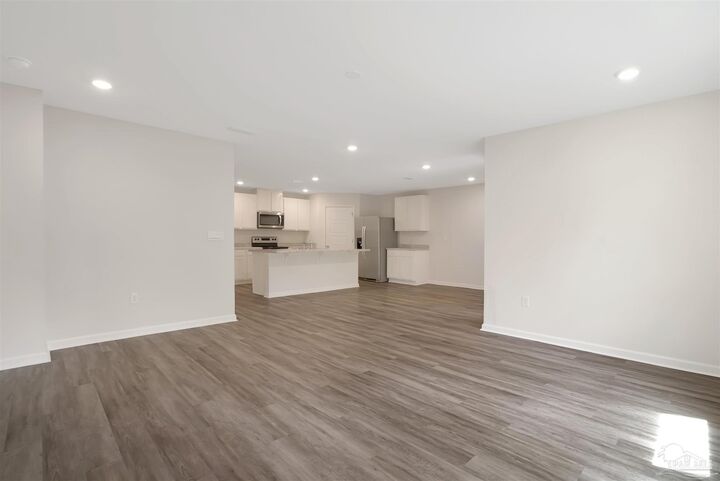 Property Photo:  7748 Alydar Loop  FL 32526 
