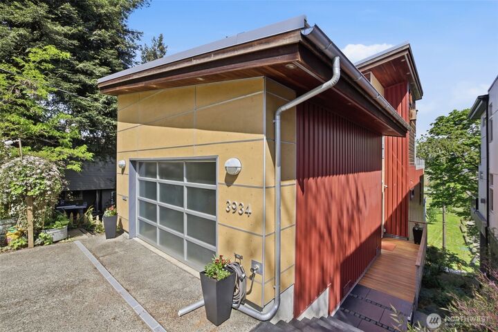 Property Photo:  3934 S Americus Street  WA 98118 