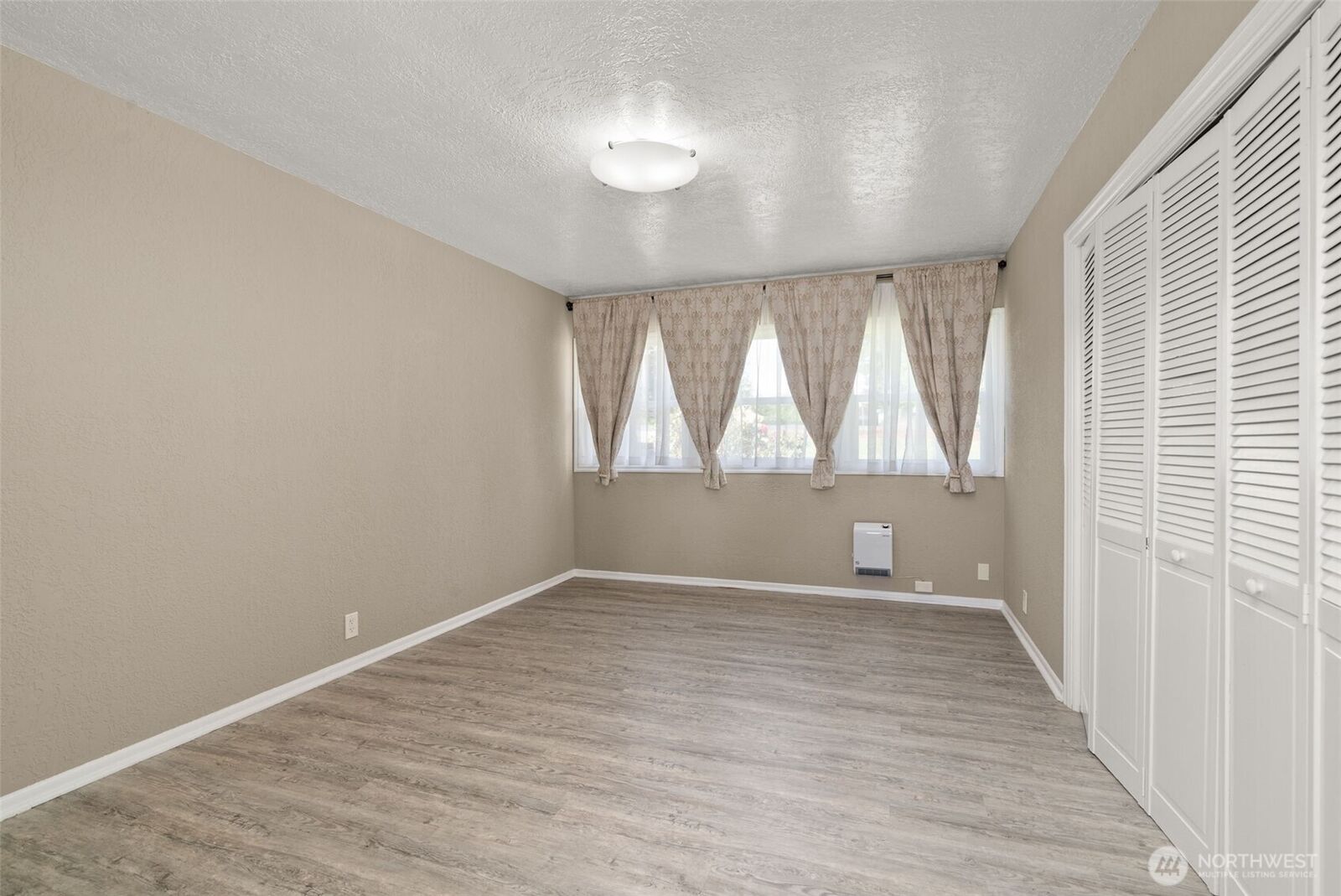 Property Photo:  246  Kennicott Road  WA 98532 