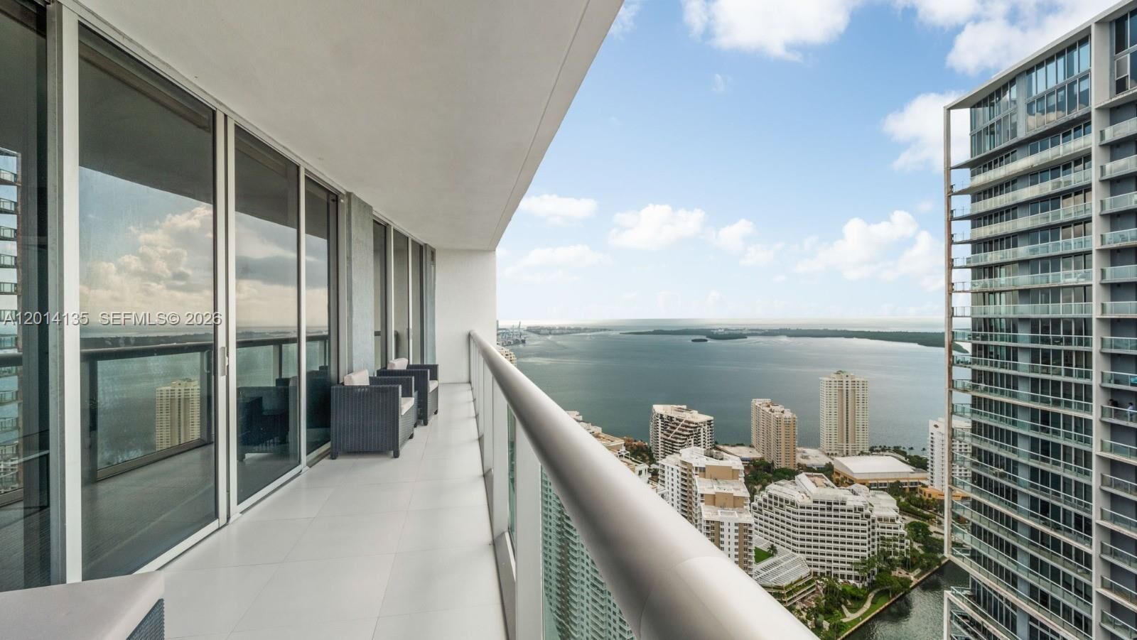 Property Photo:  475 Brickell Ave 5109  FL 33131 