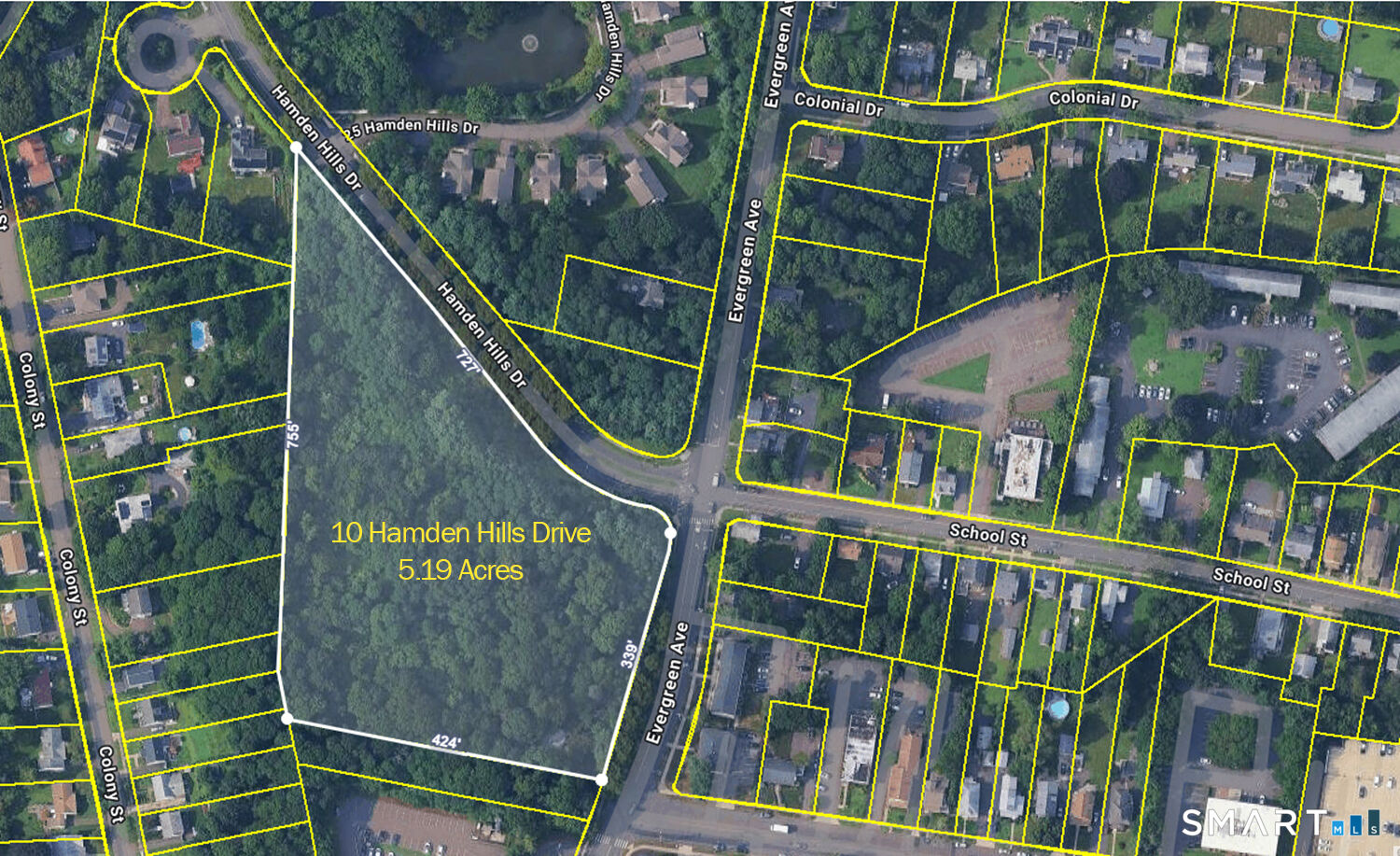 Property Photo:  10 Hamden Hills Drive  CT 06518 
