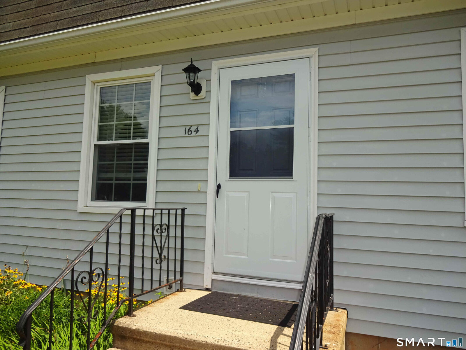 Property Photo:  164 Austin Ryer Lane 164  CT 06405 