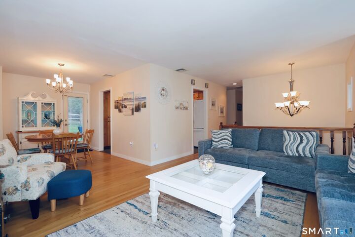 Property Photo:  6 Hillside Court  CT 06804 
