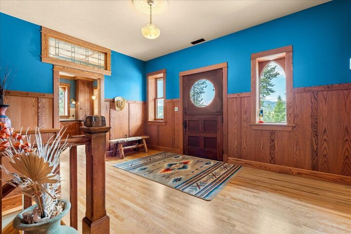 Property Photo:  1939 Old Cc Rd  WA 99101 