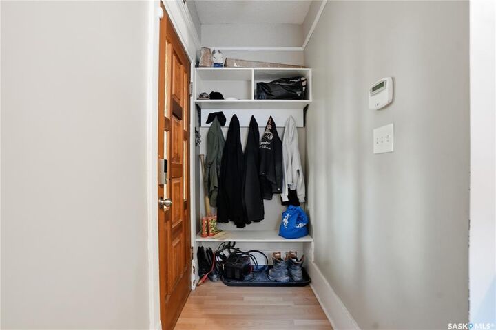 Property Photo: 719 I Avenue S SK S7M 1Z1