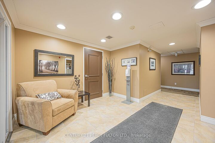 Property Photo:  220 Main Street N 211  ON L9P 0B6 