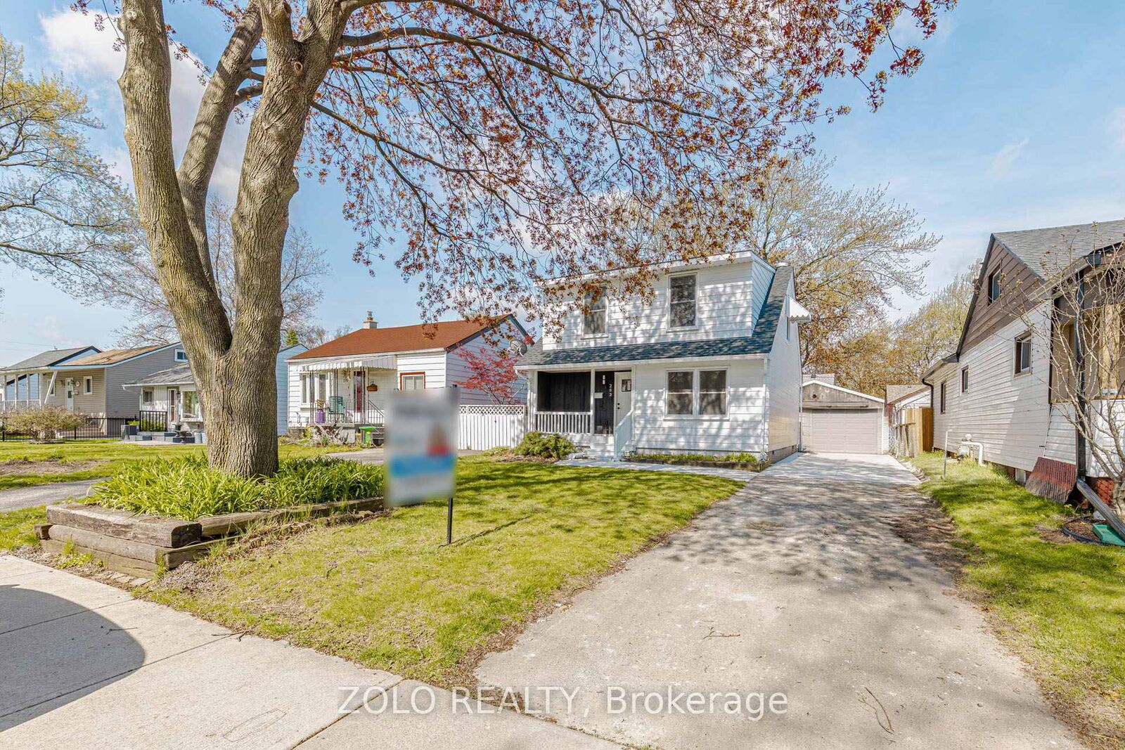 Property Photo: 283 Ivon Avenue W ON L8H 5T3