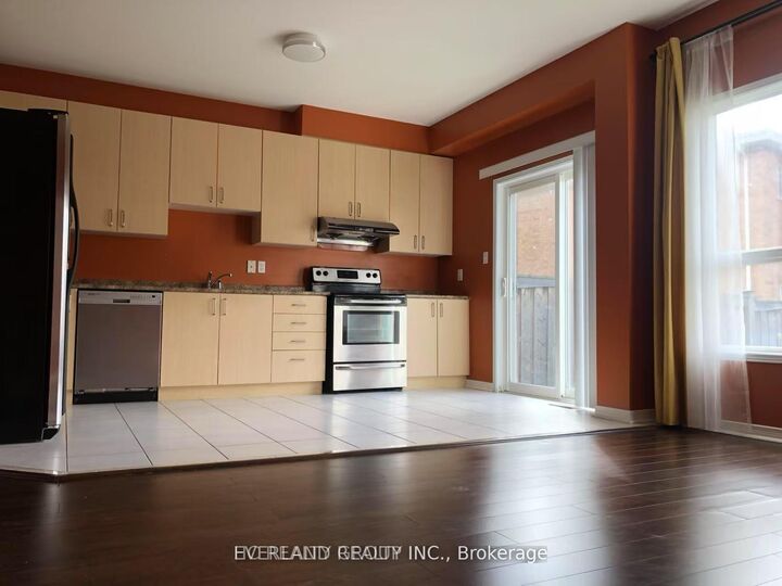 Property Photo: 32 Wheelwright Drive ON L4E 5A4