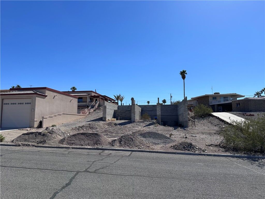 Property Photo:  2664 Caribbean Drive  AZ 86406 
