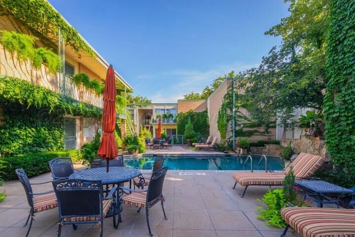 Property Photo: 2400 S Polk Street TX 79109
