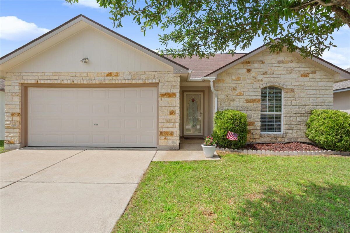 Property Photo:  237 Moonstone Drive  TX 76537 