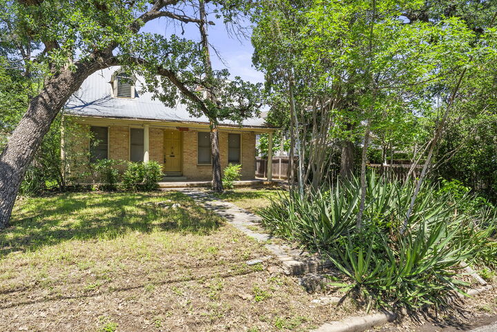 Property Photo:  3108 Robinson Avenue  TX 78722 