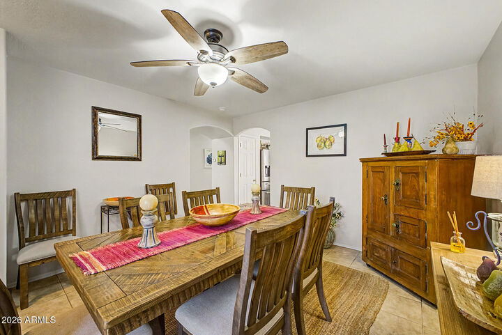 Property Photo: 985 E Stardust Way AZ 85143