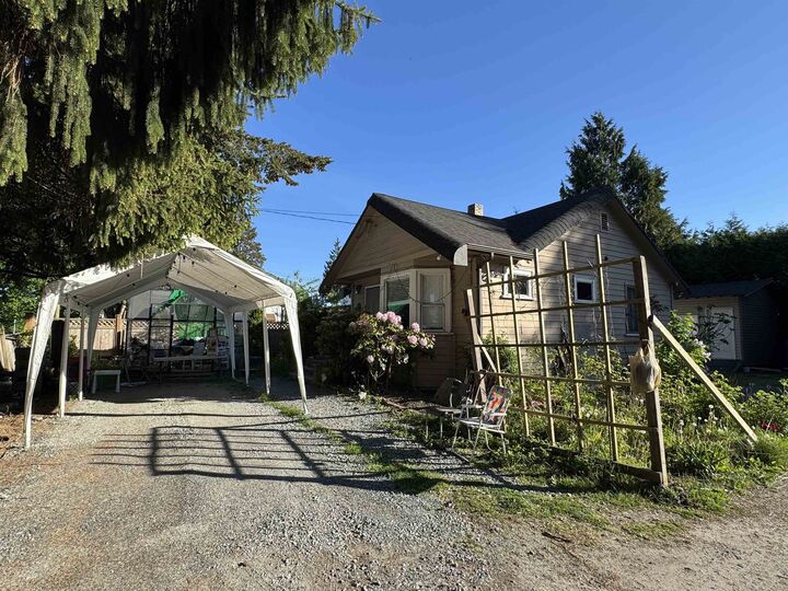 Property Photo: 2127 King George Boulevard BC V4A 5A3
