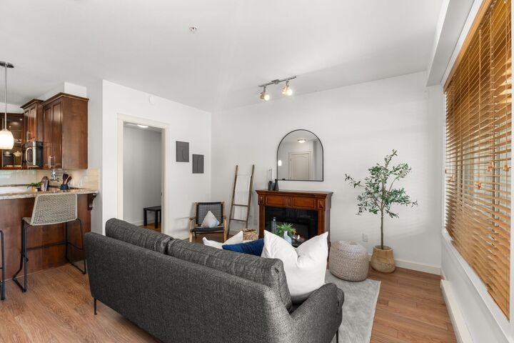 Property Photo:  2860 Trethewey Street 202  BC V2T 0G5 