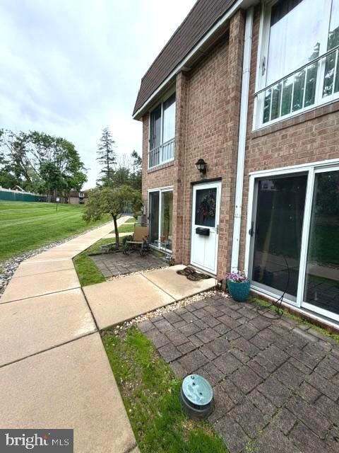 Property Photo:  425 Brandywine Court  PA 18974 