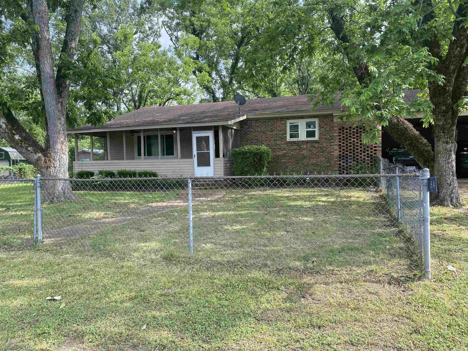 Property Photo: 164 E Main Street AR 71724