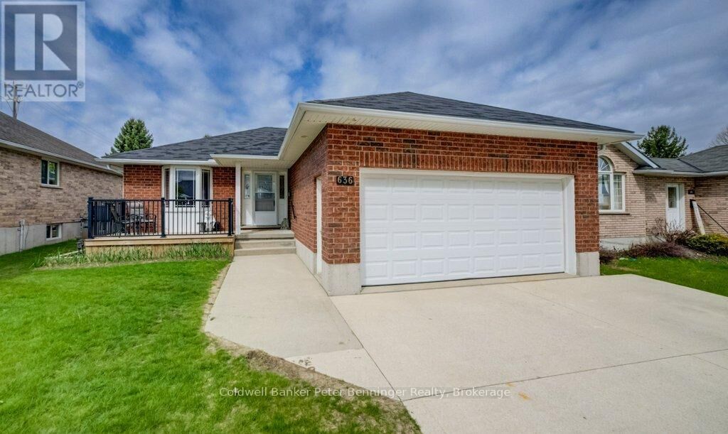 Property Photo:  636 22nd Avenue  ON N4N 3W7 